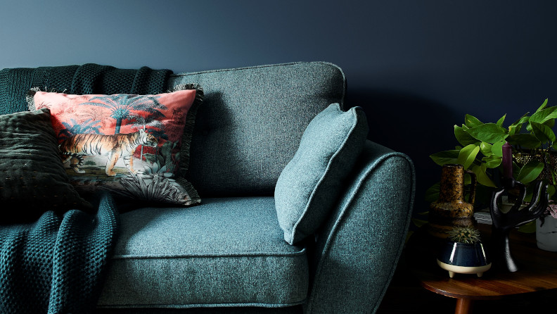 7 Dark Blue & Navy Living Room Ideas - Modern Styles | Dulux